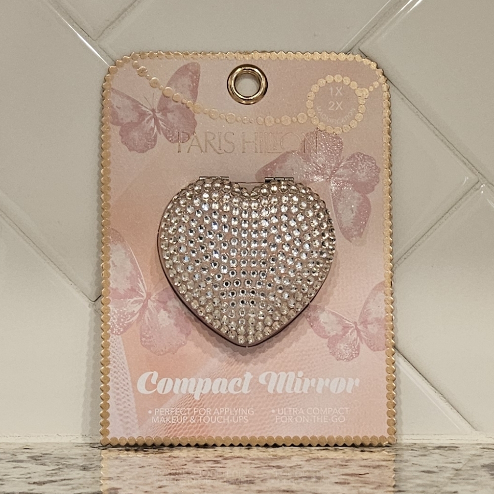 Paris Hilton nwt light pink Barbie Barbiecore heart compact double Mirror
